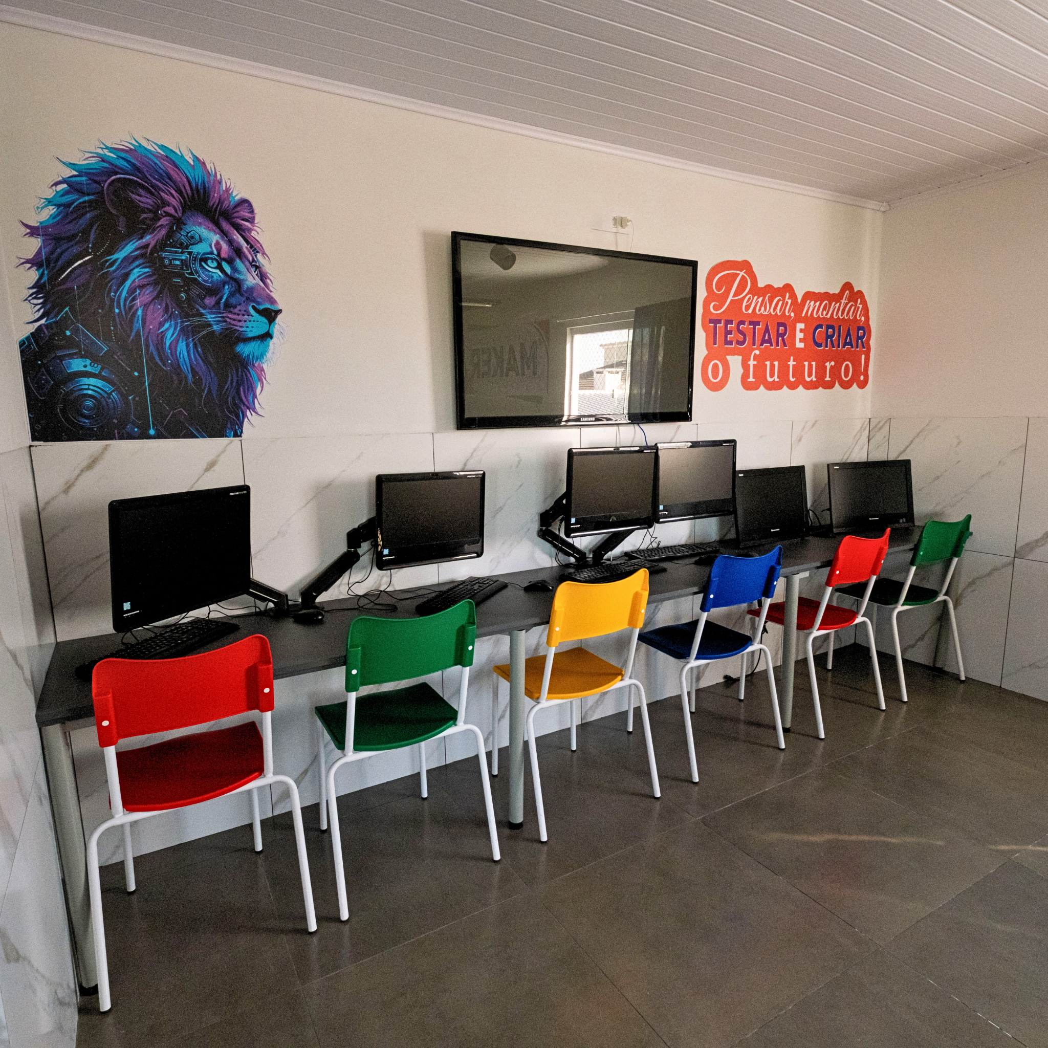 Espaço de informática da Escola São José